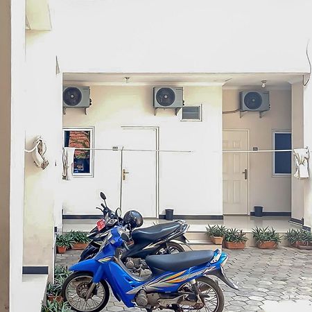 Waringin Guest House Tegal Mitra Reddoorz Exterior foto